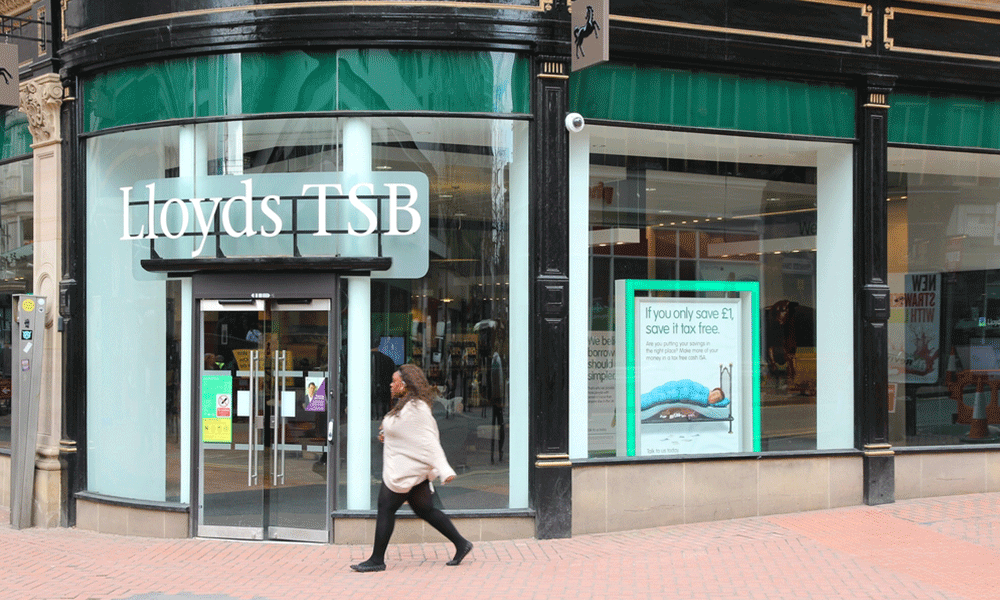 Lloyds Bank: Shares Drop in Price as Government Attempts to Recoup Taxpayer Money