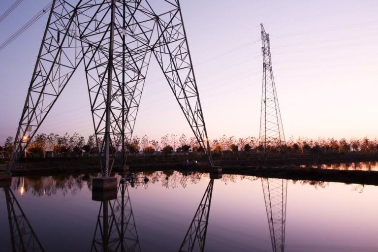 EIB Loan Provides £1.5bn for UK National Grid Investmentment