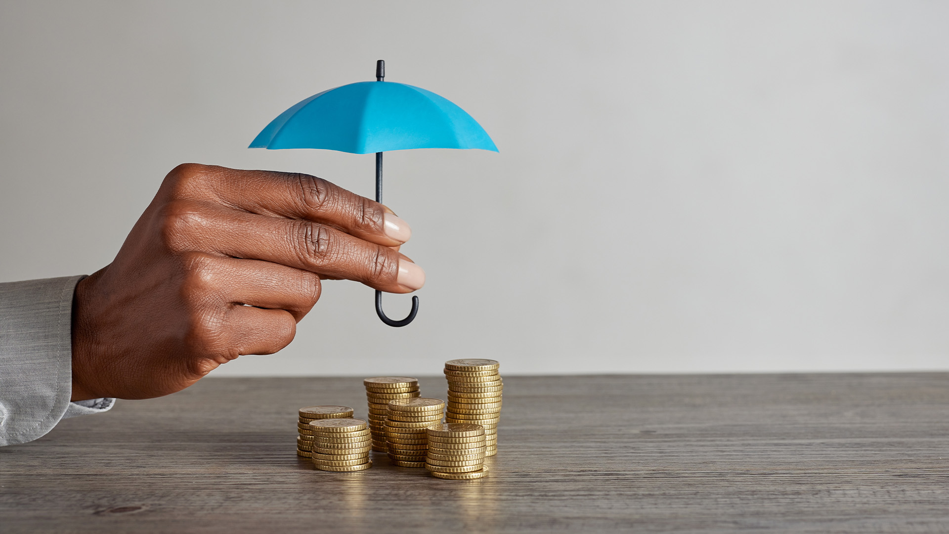 7 Tips to Help You Protect Your Finances From Late Payments As a Freelancer or SME