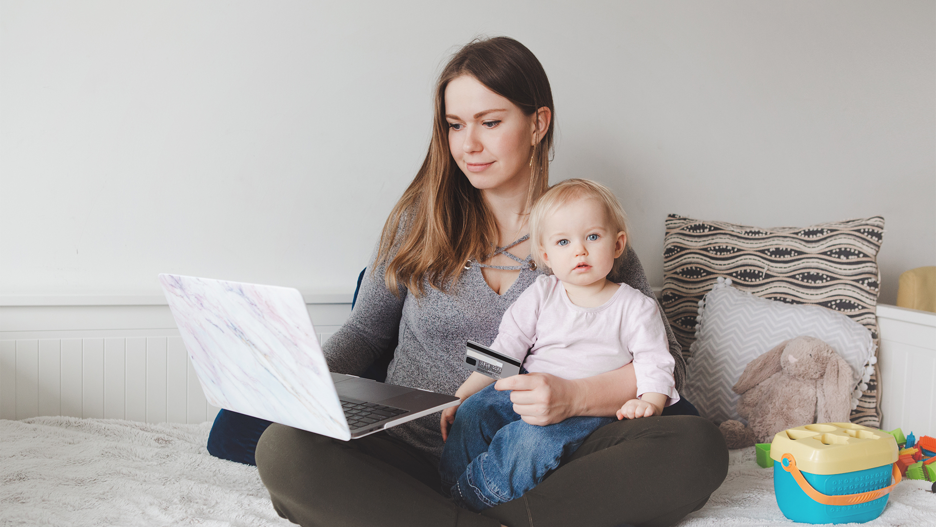 7 Essential Personal Finance Tips for New Parents