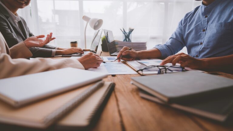 What Are the Top Leadership Development Programs for Credit Unions?