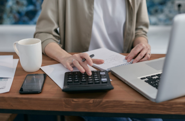 How to Compare Foreigner Loans When You Do Not Have a Local Credit History